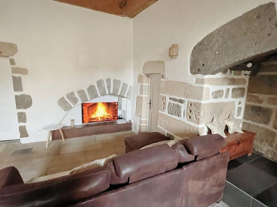 Logis Du Chandelier Le Puy-en-Velay Esterno foto