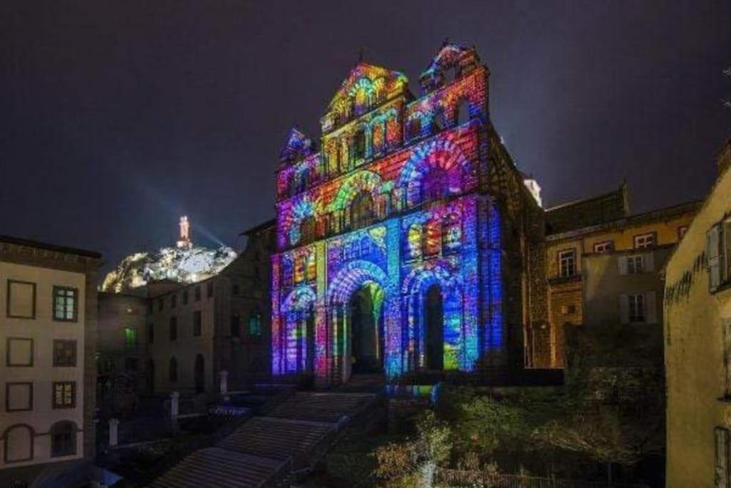 Logis Du Chandelier Le Puy-en-Velay Esterno foto