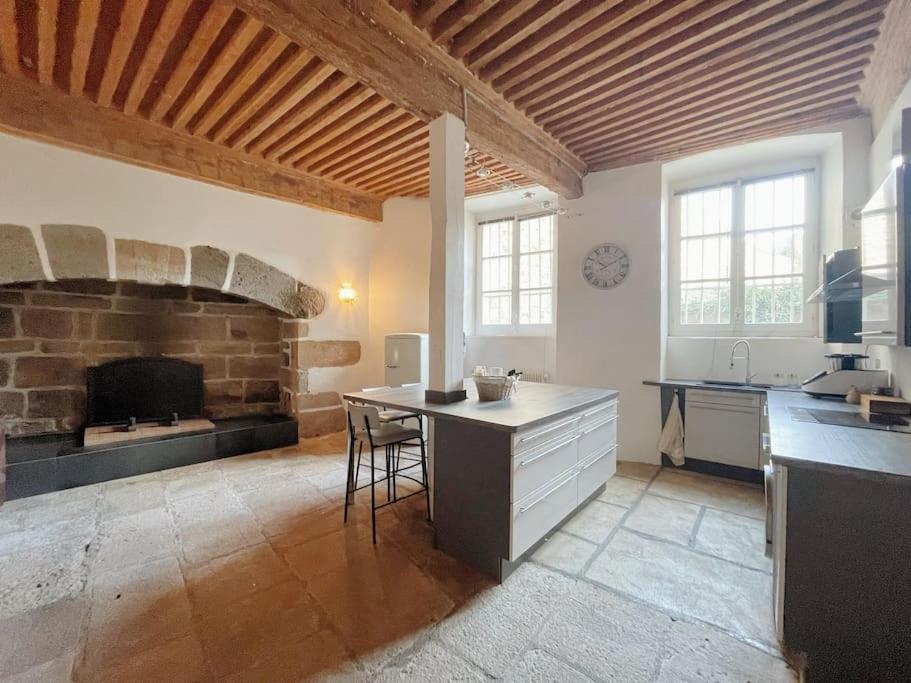 Logis Du Chandelier Le Puy-en-Velay Esterno foto
