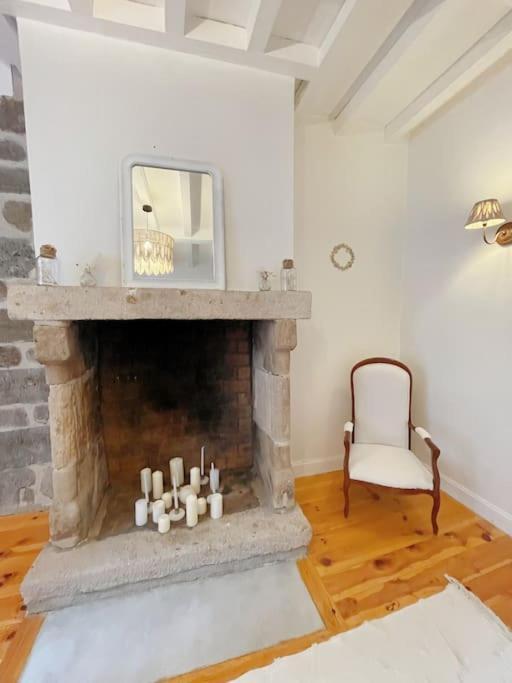 Logis Du Chandelier Le Puy-en-Velay Esterno foto