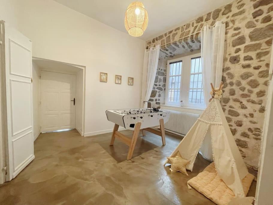Logis Du Chandelier Le Puy-en-Velay Esterno foto